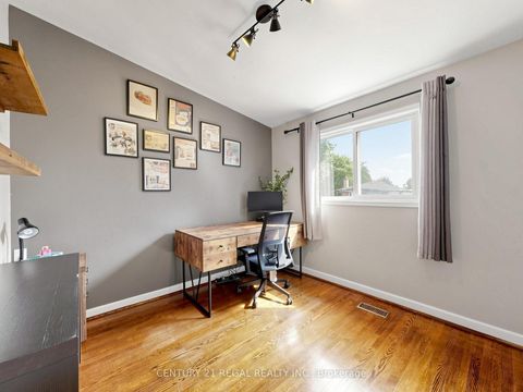Photo 23 at 77 Billington Crescent, Donalda, Toronto