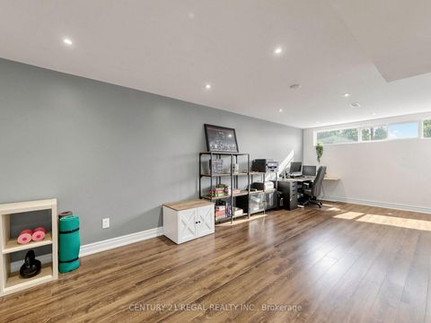 Photo 41 at 77 Billington Crescent, Donalda, Toronto