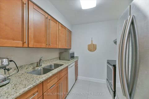 Photo 13 at 1508 - 35 Empress Avenue, Willowdale East, Toronto