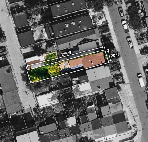 Photo 1 at 212 Lippincott Street, University, Toronto