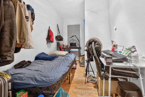 Photo 7 at 212 Lippincott Street, University, Toronto