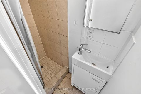 Photo 11 at 212 Lippincott Street, University, Toronto
