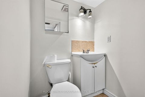 Photo 17 at 212 Lippincott Street, University, Toronto