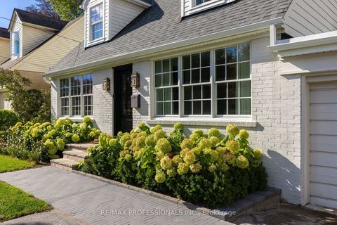 Photo 4 at 8 Glenn Murray Drive, Queensway, Toronto