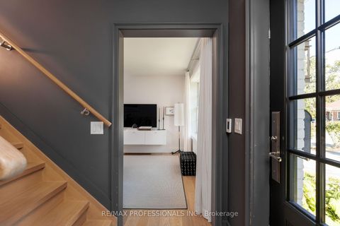 Photo 6 at 8 Glenn Murray Drive, Queensway, Toronto