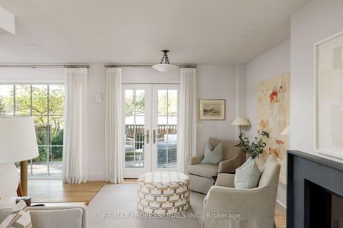 Photo 9 at 8 Glenn Murray Drive, Queensway, Toronto