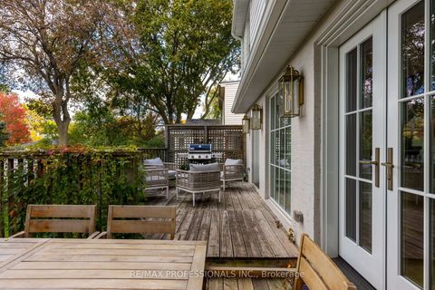 Photo 11 at 8 Glenn Murray Drive, Queensway, Toronto