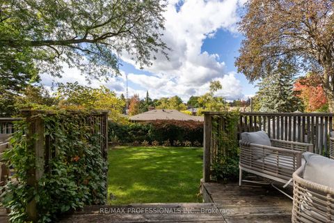 Photo 12 at 8 Glenn Murray Drive, Queensway, Toronto