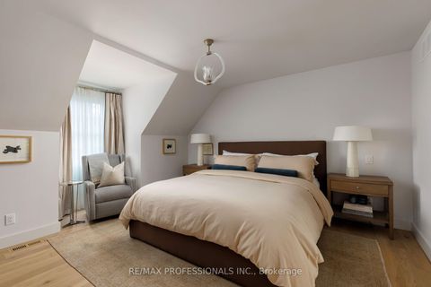Photo 25 at 8 Glenn Murray Drive, Queensway, Toronto