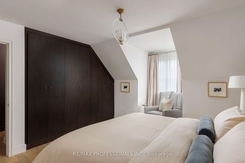 Photo 27 at 8 Glenn Murray Drive, Queensway, Toronto