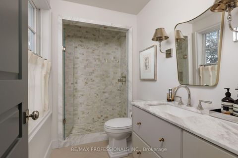 Photo 29 at 8 Glenn Murray Drive, Queensway, Toronto