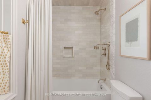 Photo 35 at 8 Glenn Murray Drive, Queensway, Toronto