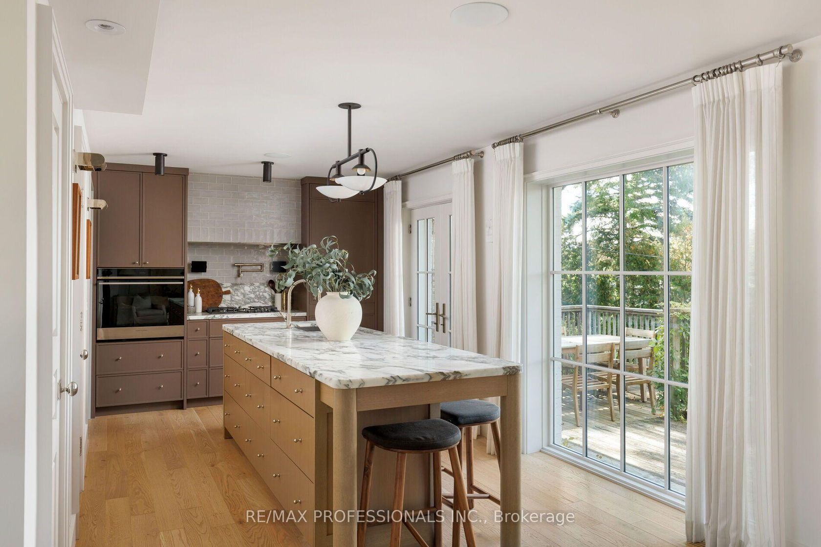 8 Glenn Murray Drive, Queensway, Toronto 
