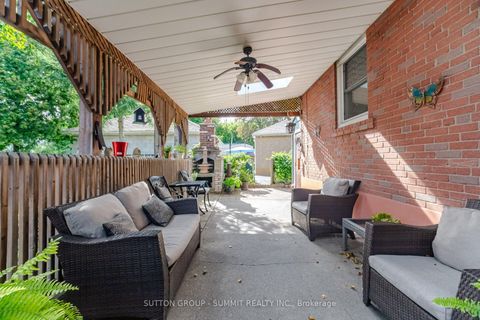Photo 20 at 8 Woolton Crescent, Amesbury, Toronto