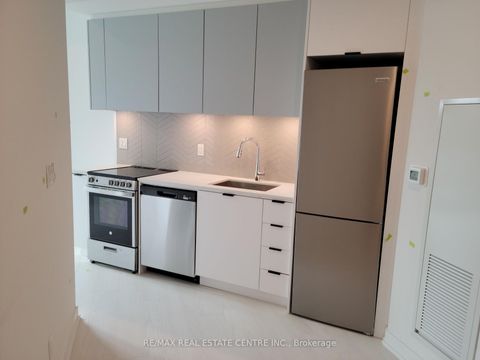 Photo 8 at 514 - 57 Brock Avenue, Roncesvalles, Toronto