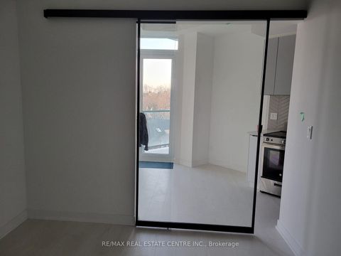 Photo 16 at 514 - 57 Brock Avenue, Roncesvalles, Toronto