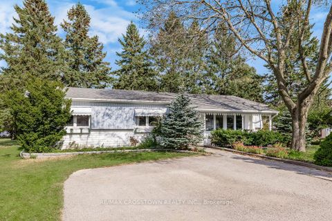 Photo 1 at 2 Tamarack Court, Rural Innisfil, Innisfil