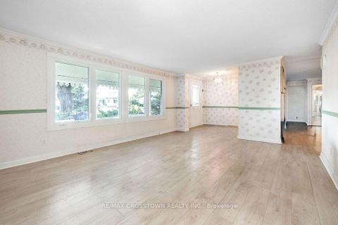 Photo 6 at 2 Tamarack Court, Rural Innisfil, Innisfil