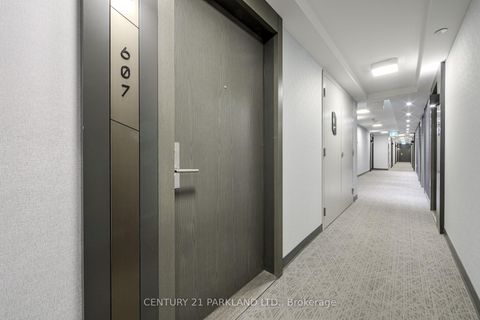 Photo 4 at 607 - 50 McCaul Street, Chinatown, Toronto