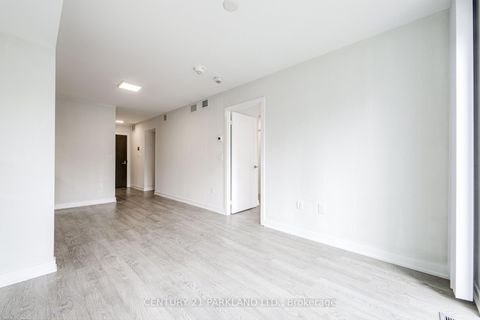 Photo 13 at 607 - 50 McCaul Street, Chinatown, Toronto
