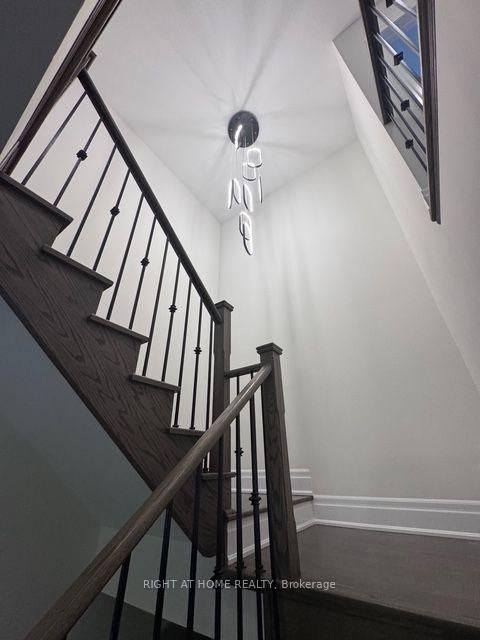 Photo 21 at 21 Casavant Court, Patterson, Vaughan
