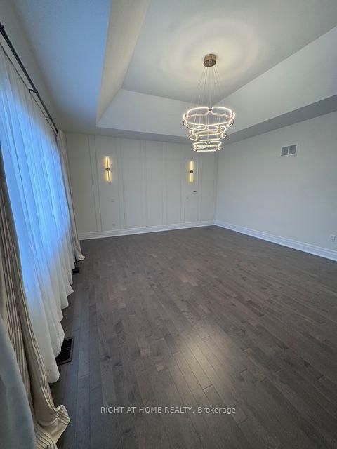 Photo 22 at 21 Casavant Court, Patterson, Vaughan
