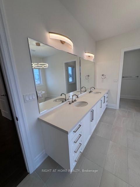 Photo 29 at 21 Casavant Court, Patterson, Vaughan