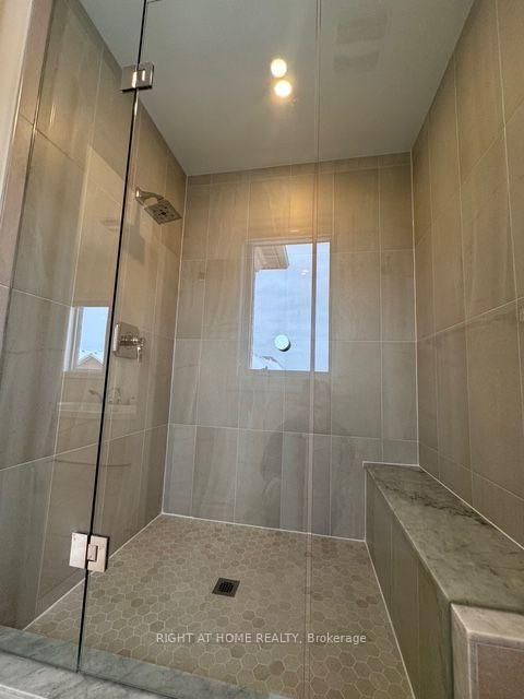 Photo 31 at 21 Casavant Court, Patterson, Vaughan
