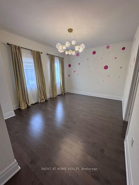 Photo 33 at 21 Casavant Court, Patterson, Vaughan
