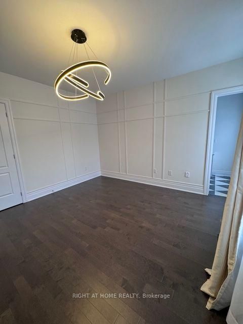 Photo 37 at 21 Casavant Court, Patterson, Vaughan