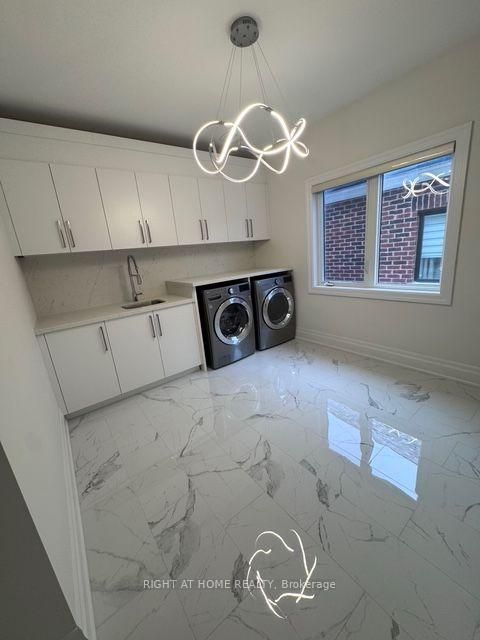 Photo 40 at 21 Casavant Court, Patterson, Vaughan