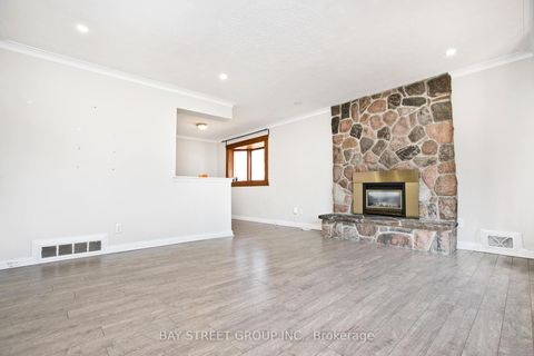 Photo 4 at 67 Elvaston Drive, Victoria Village, Toronto