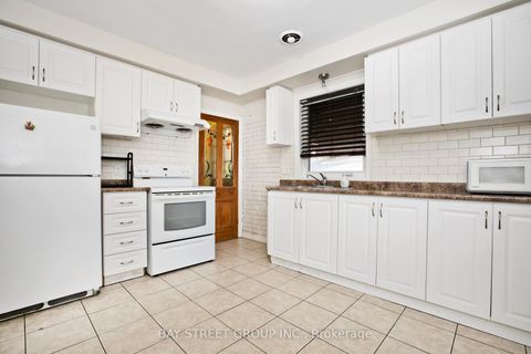 Photo 10 at 67 Elvaston Drive, Victoria Village, Toronto