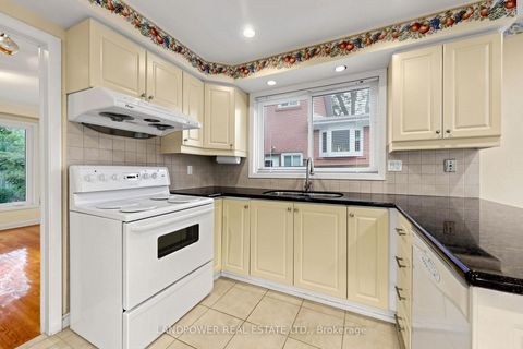Photo 11 at 51 BESTVIEW Drive, Steeles, Toronto