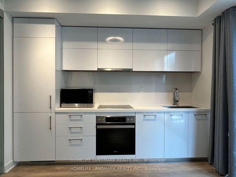 Photo 2 at 905 - 188 Cumberland Street, Annex, Toronto