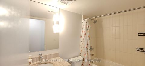 Photo 6 at 614 - 955 Bay Street, Bay Street Corridor, Toronto