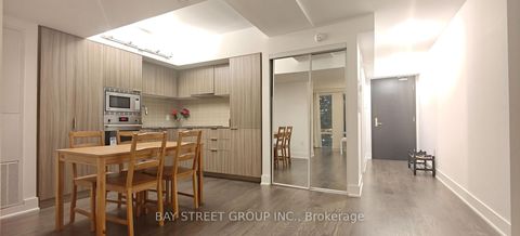 Photo 8 at 614 - 955 Bay Street, Bay Street Corridor, Toronto