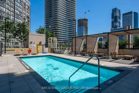Photo 13 at 614 - 955 Bay Street, Bay Street Corridor, Toronto