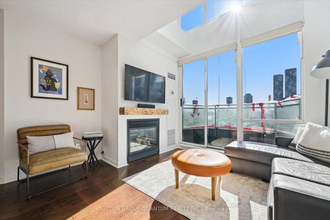 Photo 2 at 915 - 77 Lombard Street, Yonge Corridor, Toronto