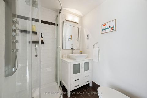 Photo 10 at 915 - 77 Lombard Street, Yonge Corridor, Toronto