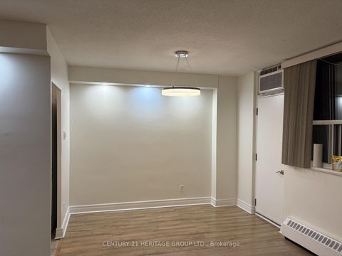 Photo 7 at 411 - 80 Grandravine Drive, York University Heights, Toronto