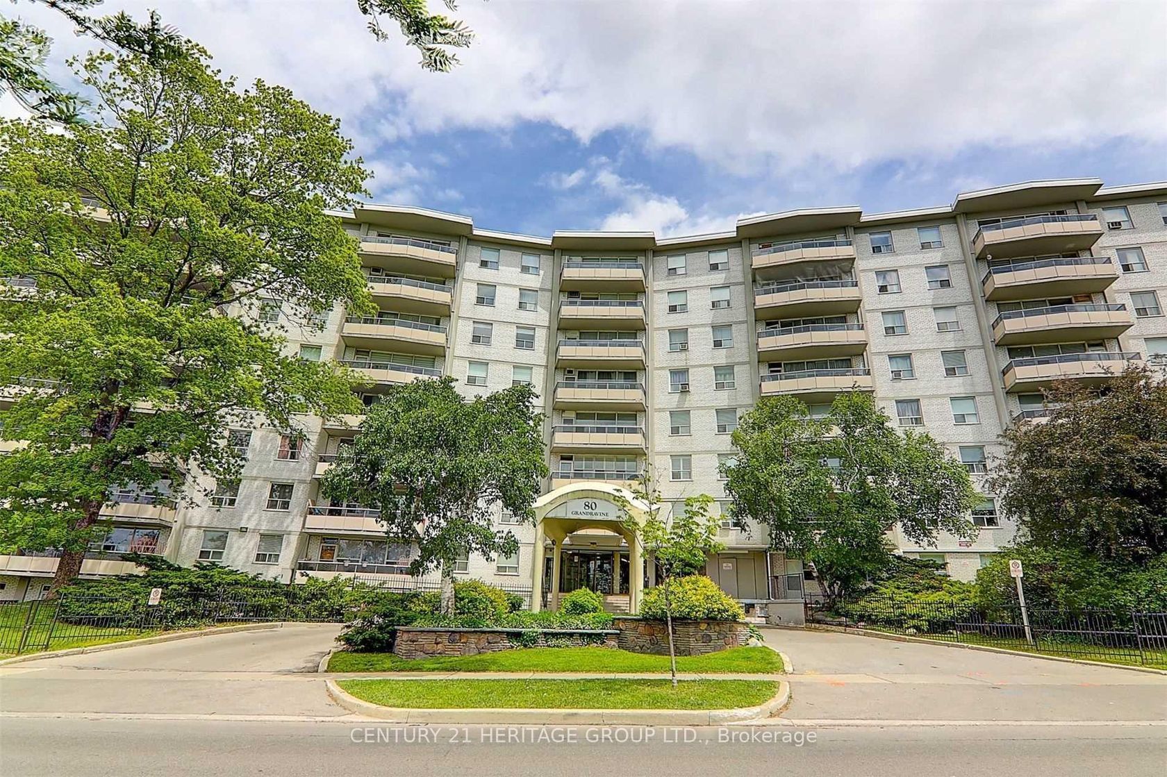 411 - 80 Grandravine Drive, York University Heights, Toronto 