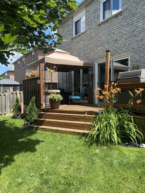 Photo 3 at 61 Carruthers Crescent, Grove East, Barrie