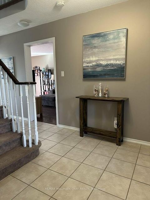 Photo 6 at 61 Carruthers Crescent, Grove East, Barrie