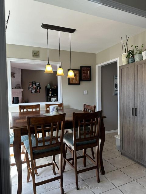 Photo 13 at 61 Carruthers Crescent, Grove East, Barrie