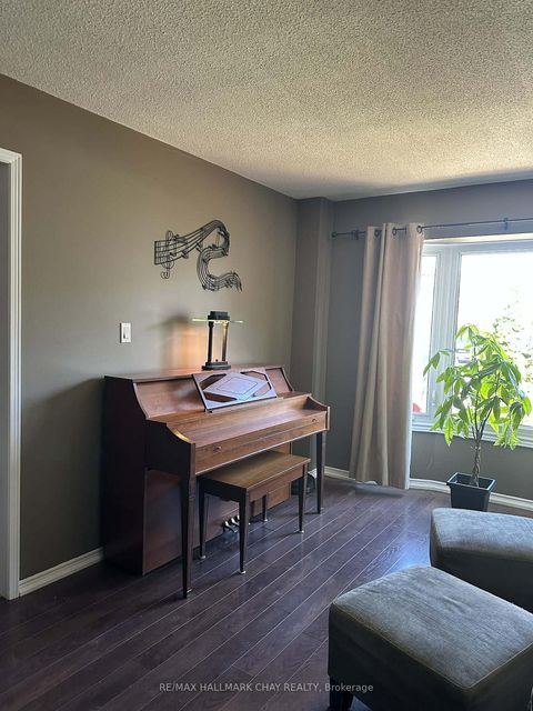 Photo 17 at 61 Carruthers Crescent, Grove East, Barrie