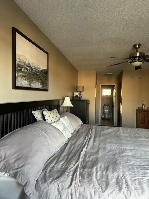 Photo 27 at 61 Carruthers Crescent, Grove East, Barrie