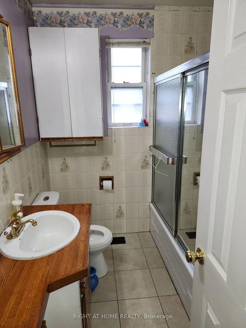 Photo 10 at 52 Bakerton Drive, Woburn, Toronto