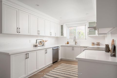 Photo 15 at 226 Mortimer Avenue, East York, Toronto
