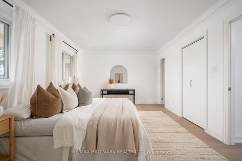 Photo 22 at 226 Mortimer Avenue, East York, Toronto